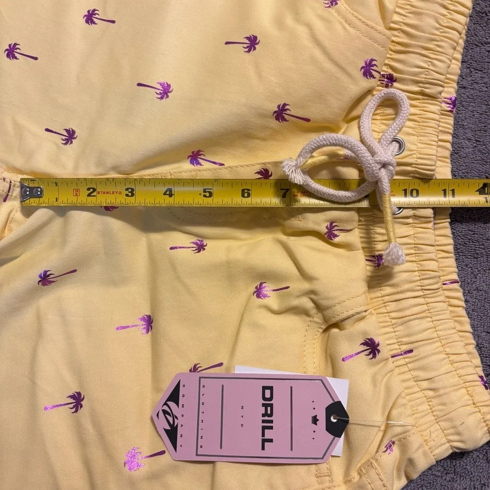 Drill Clothing Company Men S Drawstring Stretch Chino Shorts Yellow W/Palm Print